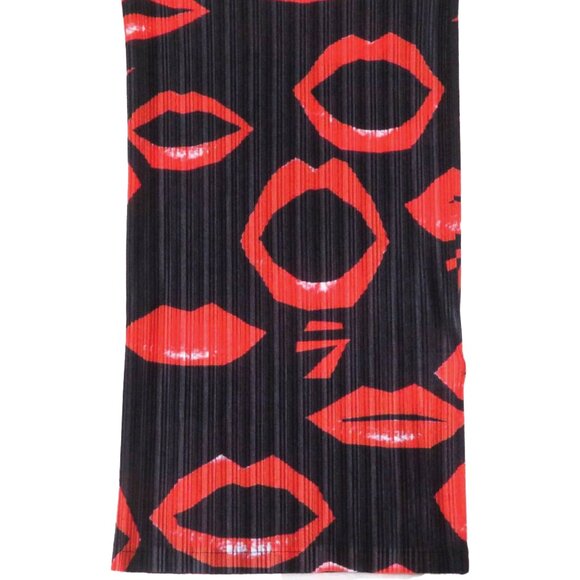 Pleats Please Lips Tube Scarf - Picture 1 of 12